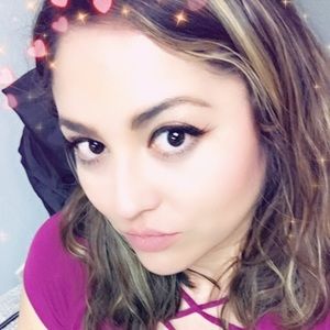 Meet your Posher, Roxana